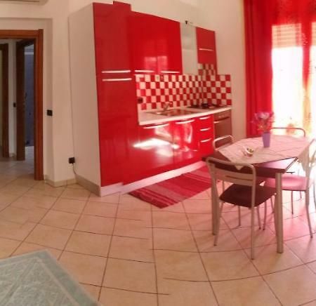 Mussilimbrosu Apartment ตอร์โตลี ภายนอก รูปภาพ